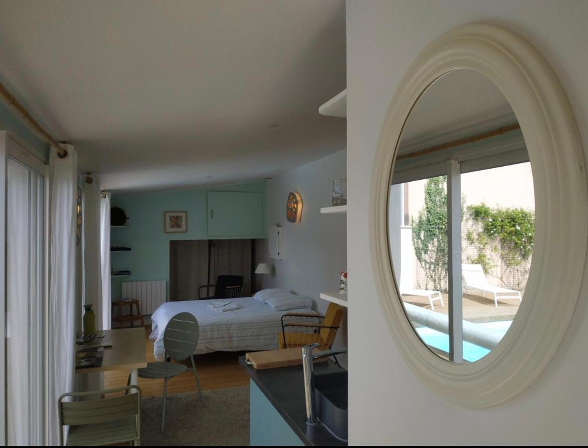 Chambre Studio Independante Au Calme Vue Sur Piscine Teyran Εξωτερικό φωτογραφία